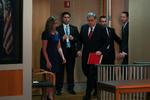 
 Trumps relativt nyudnævnte justitsminister William Barr, der her ankommer til en pressekonference om Mueller-rapporten, havde inden offentliggørelsen sin egen udlægning af rapporten.  Det fik flere demokratiske ledere til at protestere og kræve hans afgang. 

   Foto: Jonathan Ernst/Ritzau Scanpix