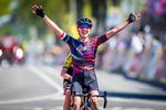 Polakken Katarzyna Niewiadoma jubler over triumfen i Amstel Gold Race.
 Foto: Marcel Van Hoorn/Ritzau Scanpix