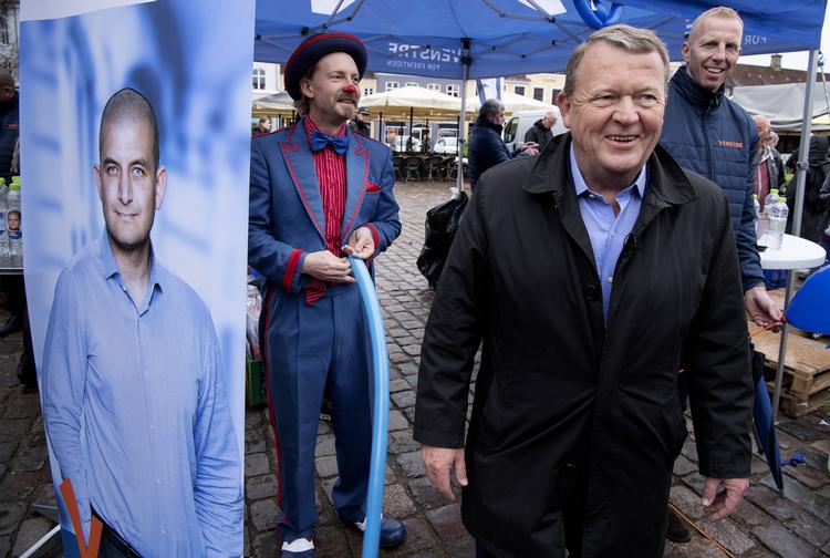 
Statsminister Lars Løkke Rasmussen var  dag til torvedag på Køge Torv, som  Venstres lokalforening, stod bag.  Foto: Claus Bech/Ritzau Scanpix