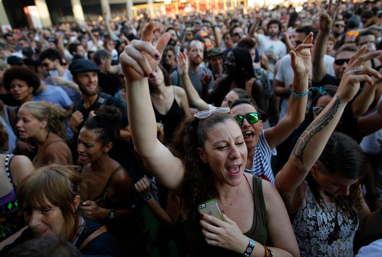 Den elektroniske festival Sonar i Barcelona er et af de steder, hvor de danske bookere samler inspiration, når de skal stykke årets festivalprogram sammen.   Foto: Manu Fernandez/Ritzau Scanpix