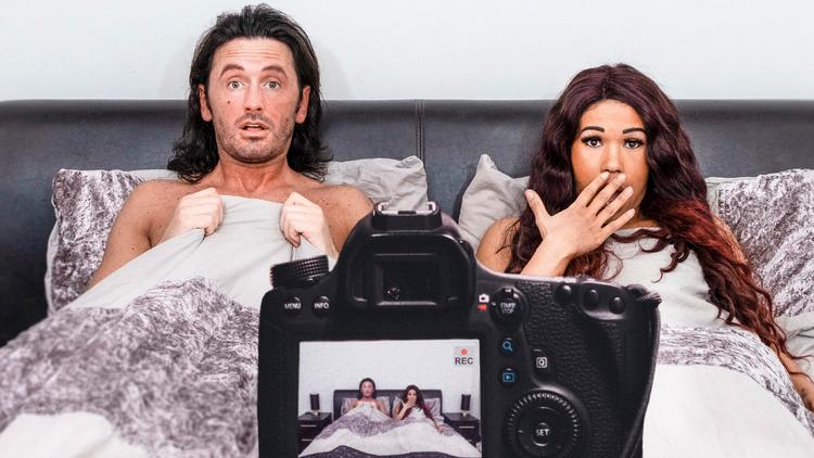 Selv uden at vise hud formår et program som 'Sex Tape' ifølge flere anmeldere at være mere intimt, grænseoverskridende og samtidig lærerigt end mere fysisk fokuserede britiske tv-programmer. Foto: Brian Sweeny/channel 4