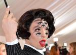
Skuespilleren Ezra Miller viste, at makeup kan være lige så meget blikfang som kostumet.
   Foto: Angela Weiss/Ritzau Scanpix