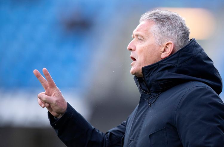 
John Lammers og Esbjerg måtte nøjes med 0-0 mod FCN, men vestjyderne er stadig i en gunstig position til at vinde bronze i Superligaen. En afgørende kamp kommer allerede fredag aften mod OB i Odense.   Foto: John Randeris/Ritzau Scanpix