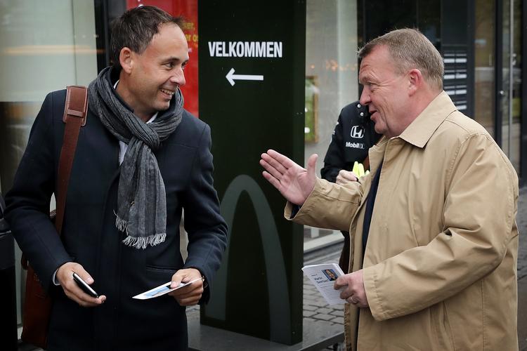 Statsminister Lars Løkke Rasmussen var tidligere i dag på gaden i København for at overtale vælgere til at stemme på Venstre.  Foto: Jens Dresling/POLFOTO