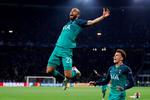 Med tre mål i aftes er  Lucas Moura oppe på fem scoringer i denne sæsons Champions League.  Foto: Matthew Childs/Ritzau Scanpix