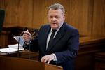 Endelig trykkede statsminister Lars Løkke Rasmussen på den imaginære knap og udskrev det længe ventede folketingsvalg.
   Foto: Jens Dresling/POLFOTO