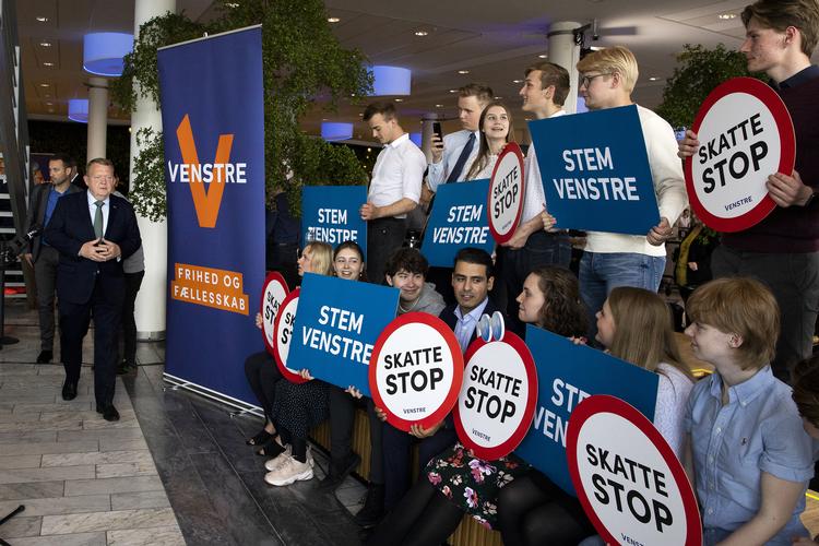 Statsminister Lars Løkke Rasmussen taler med pressen ved Venstres kandidatsamling og hovedbestyrelsesmøde
   Foto: Finn Frandsen/POLFOTO