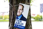 
    Ukendte gerningsmænd ødelagde natten til søndag mindst 30 af Peter Skaarups (DF) valgplakater på Østerbro i København. Mange af plakaterne var flået ned, andre ødelagt og enkelte overmalet. (Foto: Bax Lindhardt/ Scanpix 2019)
   Foto: Bax Lindhardt/Ritzau Scanpix