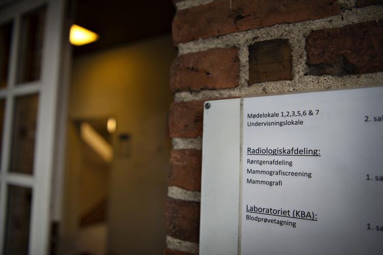 Region Sjælland og flere ledende medarbejdere på Ringsted Sygehus er mandag blevet sigtet i en sag om mulig mangelfuld håndtering af patienter, som skulle undersøges for brystkræft. Foto: Brian Karmark