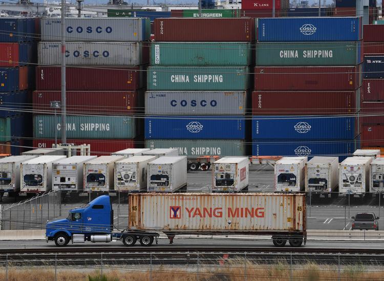 Handelskrig: Containere fra Asien ved den store containerterminal på Long Beach i California. Foto: Mark Ralston/Ritzau Scanpix