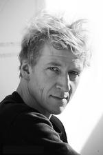 Jens Albinus tænker teater, lever og ånder det. For ham er teater alt. Og alt er teater. Foto: Kennet Havgaard