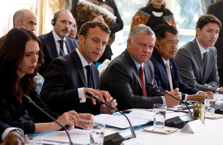 En række verdensledere mødes onsdag i Paris for at diskutere deling af voldeligt og ekstremistisk indhold på sociale medier.
 Foto: Charles Platiau/Ritzau Scanpix