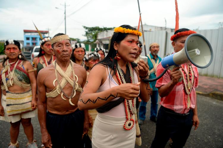Den traditionelle stamme Waoranierne ville ikke acceptere, at deres land skulle bortauktioneres til udenlandske oliegiganter.  Foto: Rodrigo Buendia/Ritzau Scanpix