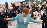 Elton John er selv i Cannes for at overvære verdenspremieren, og han må i det store og hele kunne føle sig godt tilfreds med resultatet.  Foto: Alberto Pizzoli/Ritzau Scanpix