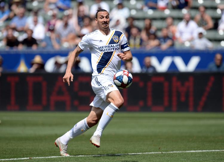 Zlatan Ibrahimovic må sidde udenfor i to kampe i den amerikanske liga. Foto: Gary A. Vasquez/Ritzau Scanpix