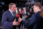 Mette Frederiksen (S) og statsminister Lars Løkke 
Rasmussen (V) mødtes søndag aften til duel under ledelse af Cecilie Beck hos TV 2 på Kvægtorvet i Odense. Foto: Jens Dresling/POLFOTO