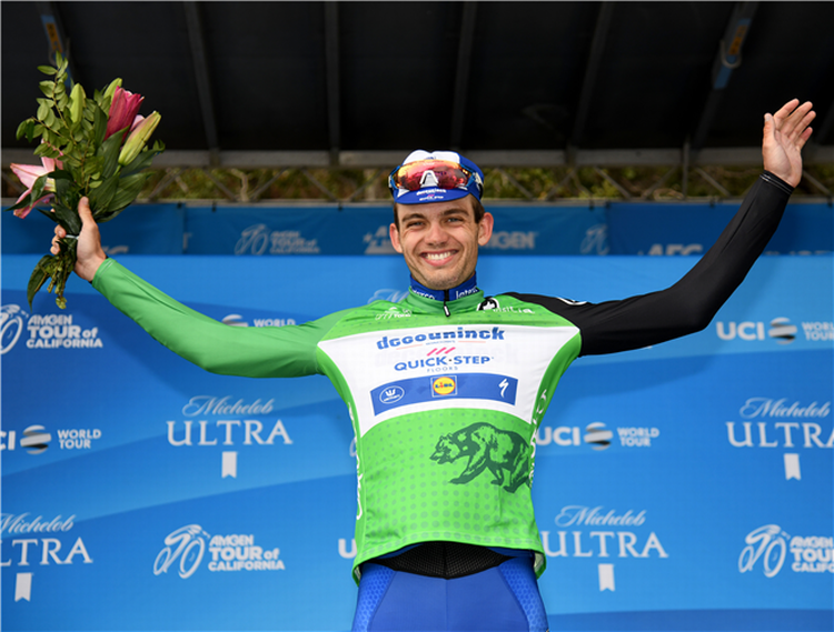 Det store smil var fremme hos Kasper Asgreren, da han hyldedes som vinder af pointkonkurrencen i Tour of California. Foto: Chris Graythen/Getty Images. 