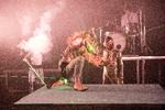 Der er magi over dansere og musikere med wrestling-masker og fuld power på lyd og laserlys. Foto: Simen Dieserud Thornquist