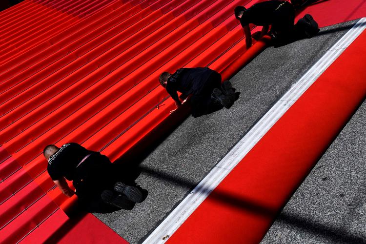 Den 'rigtige' røde løber i Cannes er den, der fører op til Grand Théâtre Lumière. Foto: Christophe Simon/Ritzau Scanpix