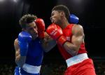 Der skal fortsat være boksning på det olympiske program som her i Rio de Janeiro i 2016, hvor Shakur Stevenson, USA, og Robeisy Eloy Ramirez Carrazana fra Cuba mødes i finalen i bantamvægt. Men lederne fra Det Internationale Bokseforbund er ikke velkomne i Tokyo.
   Foto: Peter Cziborra/Ritzau Scanpix