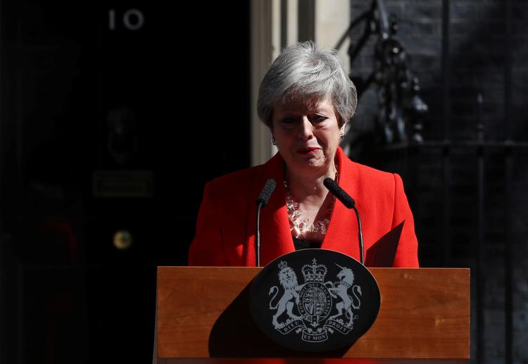 
    Jeg har gjort alt, hvad jeg kan, for at overbevise det britiske parlaments medlemmer om at støtte den aftale. Det er desværre ikke lykkedes for mig. Jeg prøvede tre gange, siger Theresa May s REUTERS/Simon Dawson
   Foto: Simon Dawson/Ritzau Scanpix
