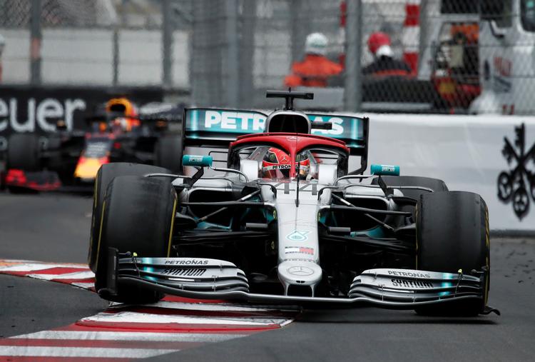 Lewis Hamilton på vej mod sejren i Monaco. Foto: Benoit Tessier/Ritzau Scanpix