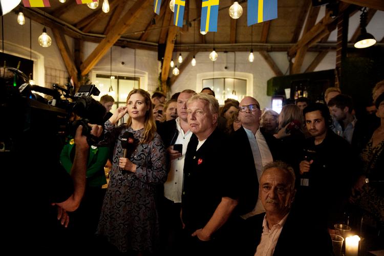 Uffe Elbæk og Rasmus Nordqvist var ærgerlige over, at Alternativet ikke fik et mandat denne gang, men havde begge  Foto: Thomas Borberg/POLFOTO