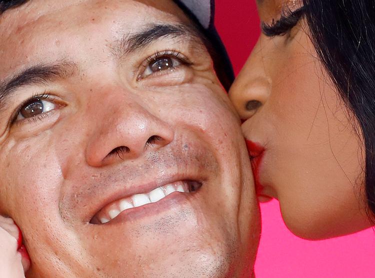 Richard Carapaz har i de seneste dage haft god grund til at smile, men i morgen melder alvoren sig atter for indehaveren af den lyserøde førertrøje i Giro d'Italia. Foto: Luk Benies/Ritzau Scanpix