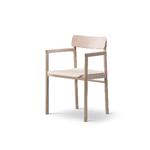 Frederica Furniture har åbnet showroom i det gamle postkontor i Købmagergade i København. Derfor kalder Cecilie Manz sine nye  møbler for Post.  Foto: Pr-foto