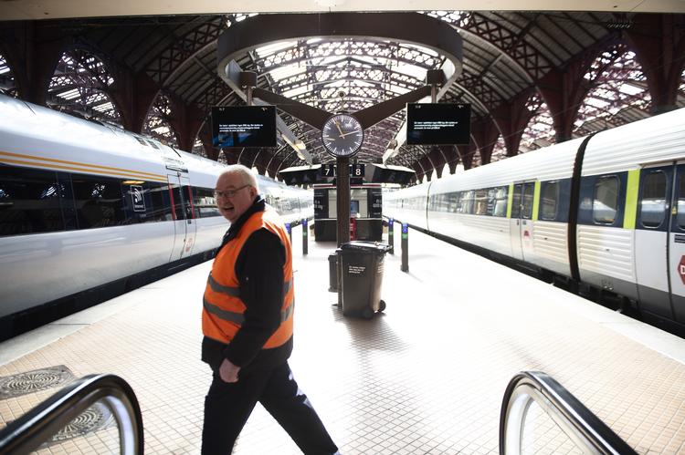Hovedbanegården i København 1. april, hvor en arbejdsnedlæggelse blandt DSB-ansatte indstillede al togdrift øst for Storebælt.  Foto: Olivia Loftlund