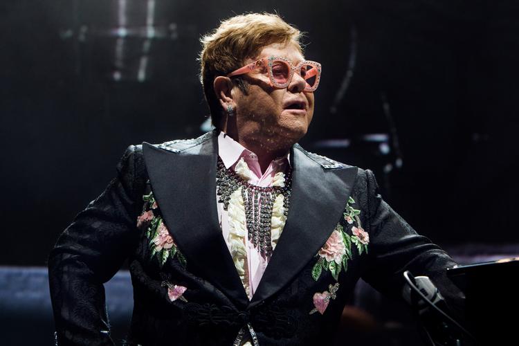Elton John giver koncert i Royal Arena i København som led i sin afskedsturné 'Farewell to the yellow brick road tour'.
   Foto: Emma Sejersen/POLFOTO