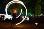 På Heartland bliver publikum underholdt med små overraskelser som ild-gøglere i natten. Men de vel helst ikke overraskes for meget. 
   Foto: Thomas Borberg/POLFOTO