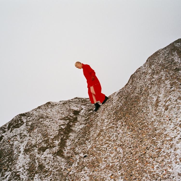 Cate Le Bon har tidligere arbejdet med Josiah Steinbrick på waliserens tredje album 'Mug Museum'. 