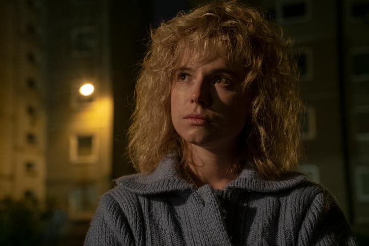 Brandmand-enken Ljudmilla Ignatenko en af de virkelige Tjernobyl-ofre, der portrætteres i HBO-serien, hvor hun spilles af irske Jessie Buckle. Foto: HBO