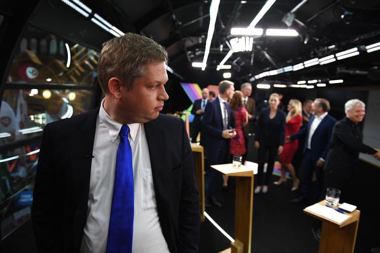 
    Rasmus Paludan efter 'Det sidste ord' Partilederdebat i TV 2s studie på Københavns Hovedbanegård.  Foto: Mads Claus Rasmussen/Ritzau Scanpix