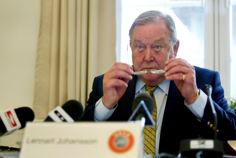 Tidligere UEFA-præsident Lennart Johansson blev 89 år gammel. Billedet her er fra 2002. 
   Foto: Johnny Frederiksen/POLFOTO