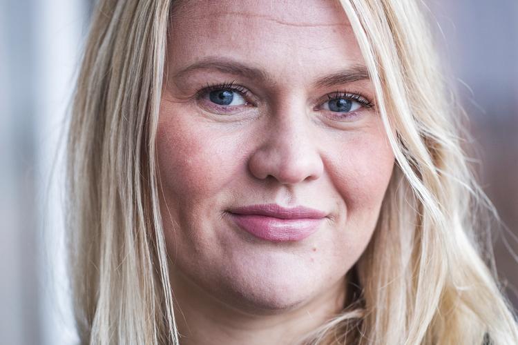 Laura Lindahl (LA) har lagt et billede af sin stemmeseddel med kryds på Twitter. 
   Foto: Katrine Marie Kragh/POLFOTO