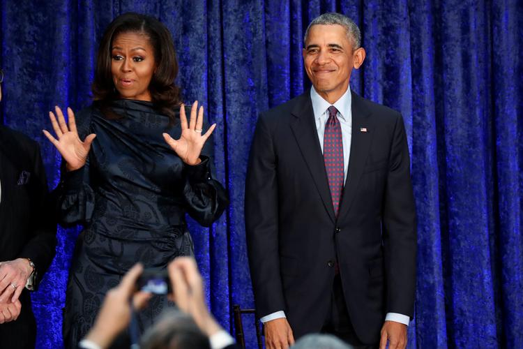 Ægteparret Barack og Michelle Obama stiftede sidste år medievirksomheden Higher Ground Productions. Nu skal de også producere podcasts. Foto: Jim Bourg/Ritzau Scanpix