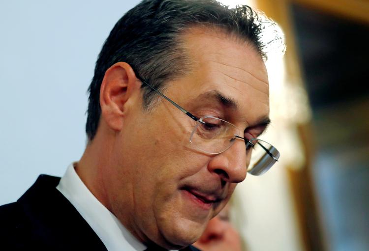 Ibizagate. Østrigs tidligere visekansler Heinz-Christian Strache tilbød på en video en russisktalende lokkedue offentlige ordrer mod hemmelig partistøtte til hans højrenationale Frihedsparti. Foto: Leonhard Foeger, Reuters  Foto: Leonhard Foeger/Ritzau Scanpix