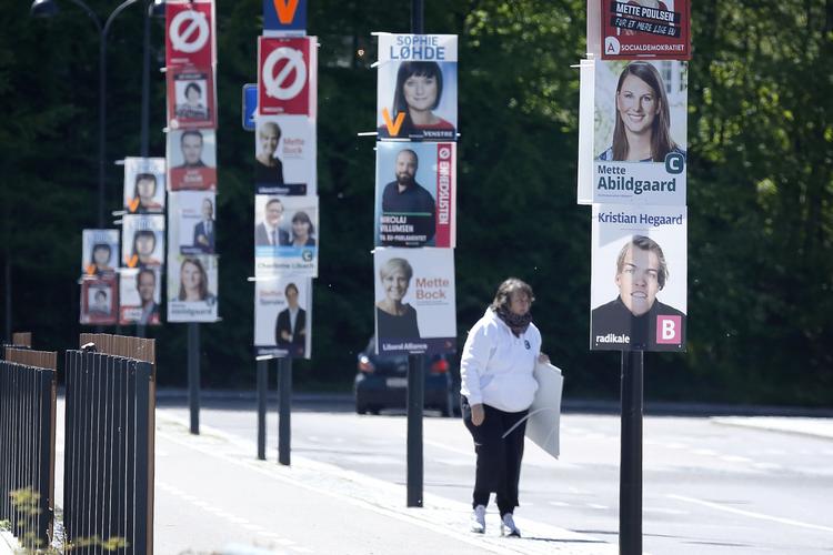 52 politikere blev ikke genvalgt, og de kan nu se frem til en ekstra månedsløn på godt 56.000 kroner de næste to år. 
   Foto: Jens Dresling/POLFOTO