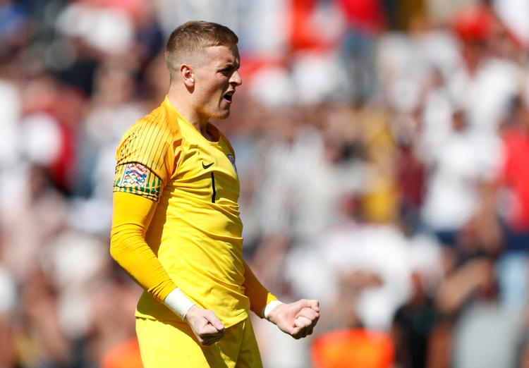   Everton-målmanden Jordan Pickford fik en hovedrolle i straffesparkskonkurrencen, hvor han først scorede på Englands femte spark og afgjorde kampen ved at snuppe Schweiz’ sjette spark fra Josip Drmic.
   Foto: Rafael Marchante/Ritzau Scanpix