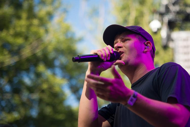 Mads Bo Iversen er forsanger i duoen Phlake, som han danner med producer Jonathan Elkær Nielsen. Foto: Cicilie S. Andersen/POLFOTO
