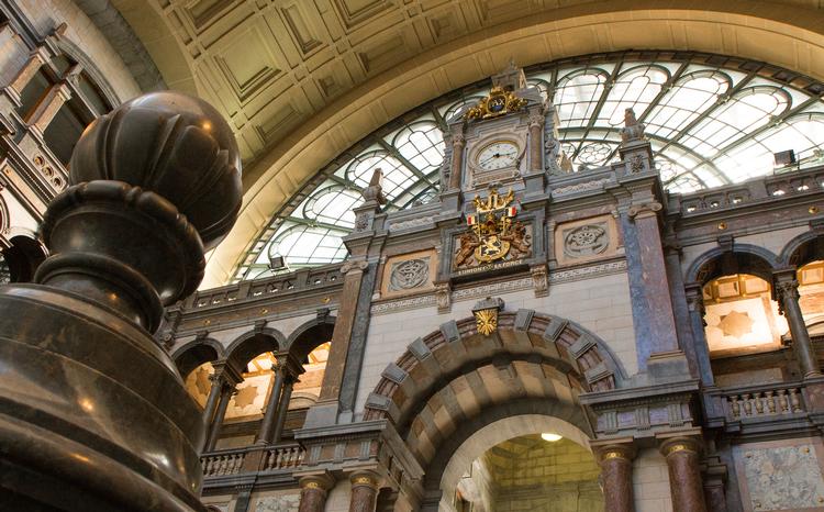 Antwerpen-Centraal bliver generelt betragtet som noget af det fineste jernbanearkitektur, der kan opdrives i Belgien. Foto: Jvinuk/Flickr Creative Commons