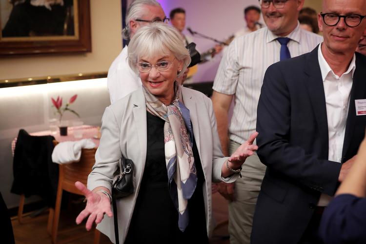 Pia Kjærsgaard fotograferet på valgaftenen, hvor partiet gik voldsomt tilbage.
   Foto: Jens Dresling/POLFOTO