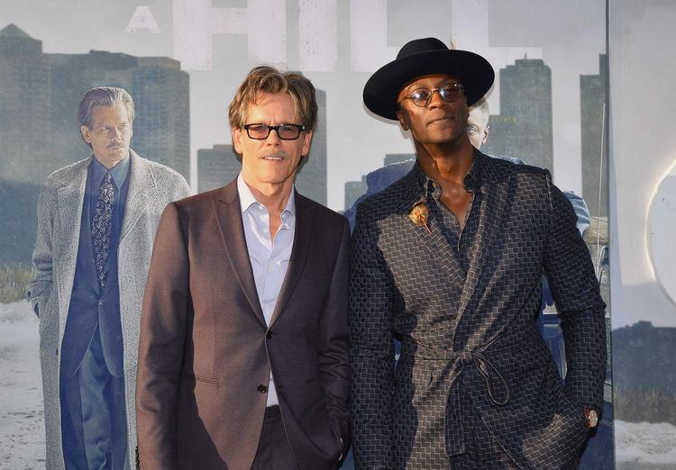 Kevin Bacon og Aldis Hodge spiller henholdsvis en betændt betjent og offentlig anklager i 'City on the Hill'. Foto: Angela Weiss/Ritzau Scanpix