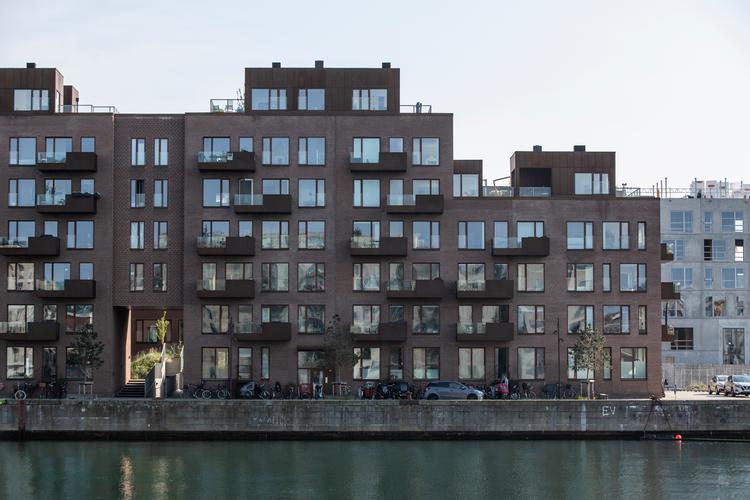 Boligskattereformen træder i kraft i 2021, men kun de færreste ved, hvad det kommer til at have af betydning for deres boligskat. Ifølge ekspert kan nuværende boligejere dog godt tage den med ro.  Foto: Jens Hartmann Schmidt/POLFOTO