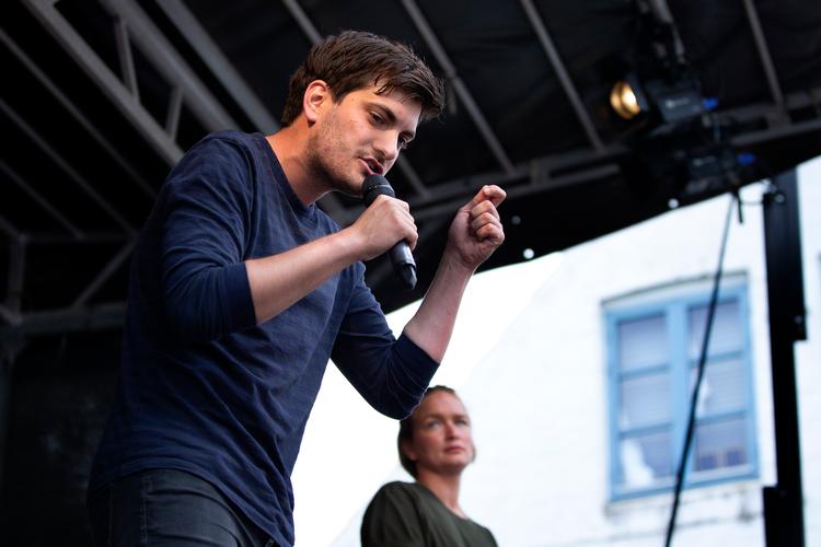 Efter knap en times duel på argumenter og ord kunne Frederik Vad Nielsen lørdag eftermiddag trække sig ud som vinder af DM i debat 2019.   Foto: Finn Frandsen/POLFOTO