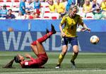 Sverige og  Lina Hurtig var for stærke for Thailand og  Taneekarn Dangda.  Foto: Eric Gaillard/Ritzau Scanpix