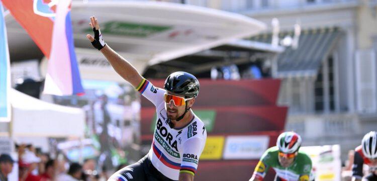 Peter Sagan suser over stregen som sikker vinder af 3. etape i Tour de Suisse. 