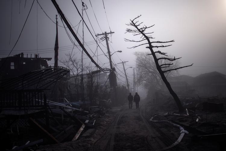 Breezy Point, der er et kvarter i Queens-bydelen i New York City, blev hårdt ramt som følge af orkanen Sandys hærgen. Foto: Adrees Latif/Ritzau Scanpix
